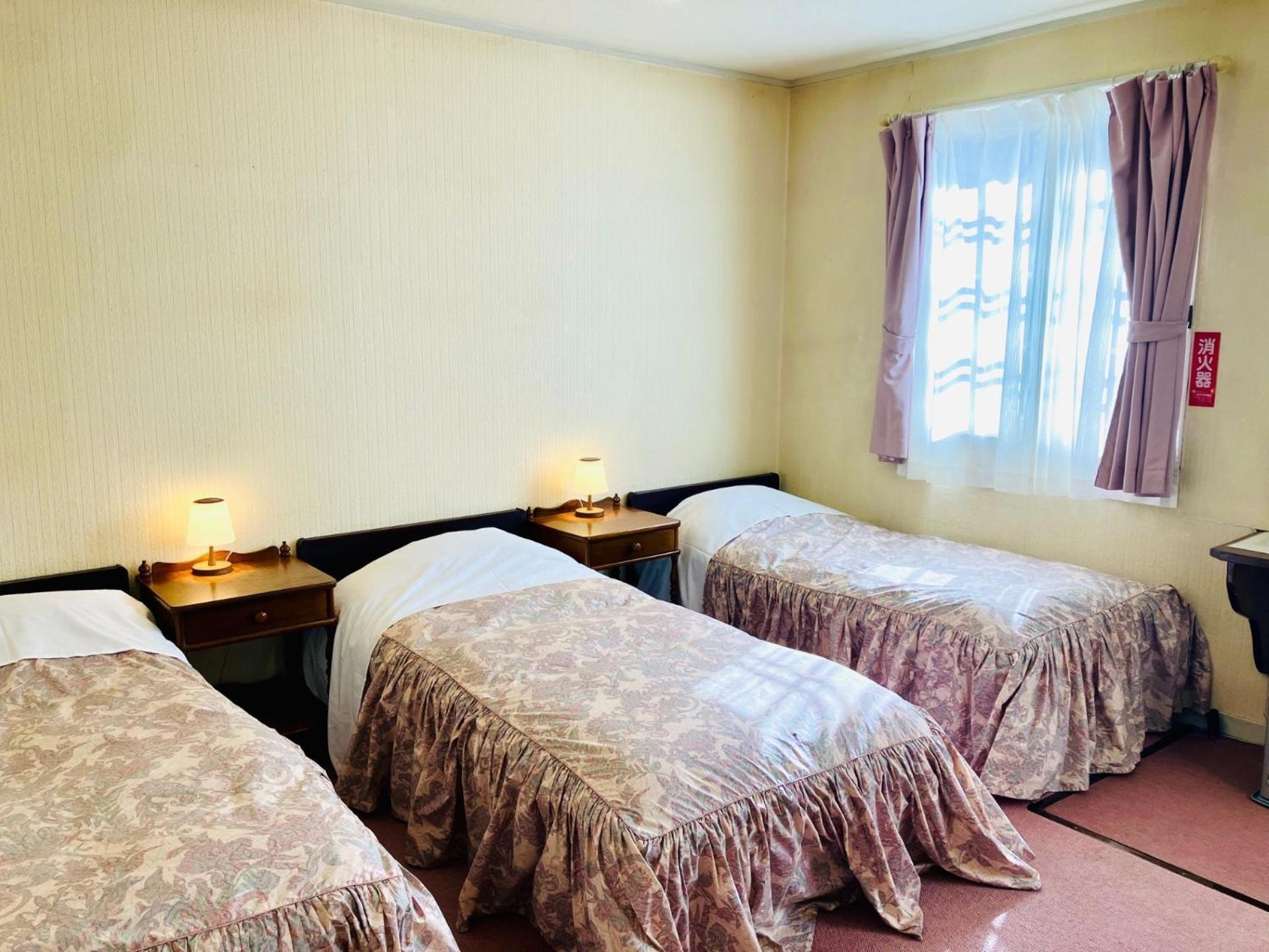 Petit Hotel And Restaurant Air Mail Hakuba Buitenkant foto